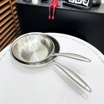 304不銹鋼煎鍋平底鍋無涂層不粘鍋餅鍋寶寶輔食電磁爐燃氣通用