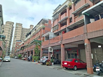 夢時代正四樓邊間大地坪透天｜高雄市前鎮區翠文街