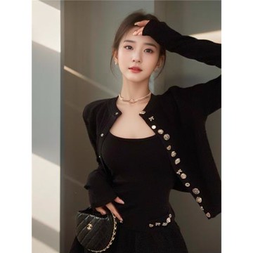 小個子穿搭套裝小香風黑色針織開衫短外套女秋季吊帶連衣裙兩件套