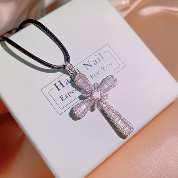 隔日到貨 喜悅恩典 十字架 莫桑鑽 T方冰糖 鑲嵌水晶 S925銀 項鏈 項鍊 不退色N355