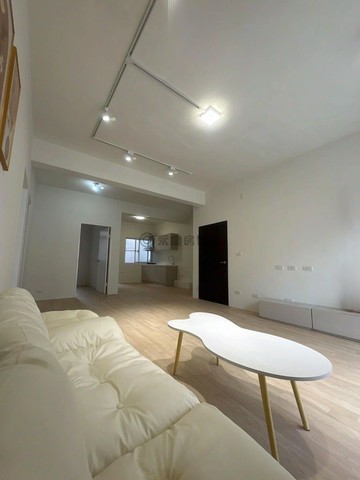 Ⓣ輕軌質感2房,煥然一新無印風美寓	 			｜高雄市前鎮區英明一路