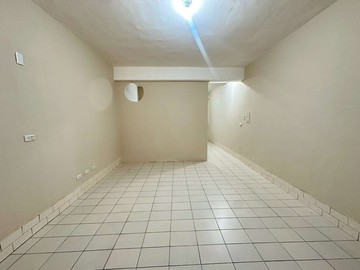 小港森林公園|松柏街新整理透天｜高雄市小港區松柏街