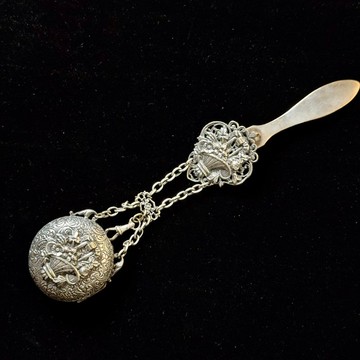 *51016-絕美法國古董Chatelaine浮雕腰鏈懷錶盒