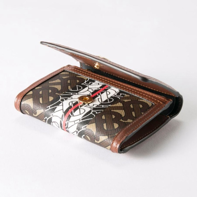 □日本販売品□ Burberry財布 モノグラムストライプ www.haamonii.com