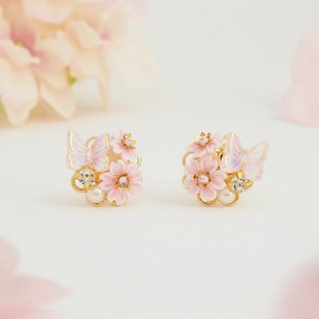 櫻花與蝴蝶的耳環 ~花的宴~ (つまみ細工*訂製商品)