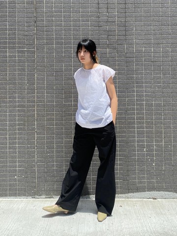 透膚後開衩背心