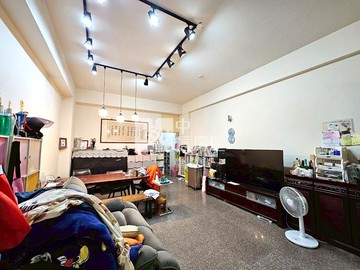 龍門路巷內寧靜透天車庫停車(專)｜台中市龍井區龍門路