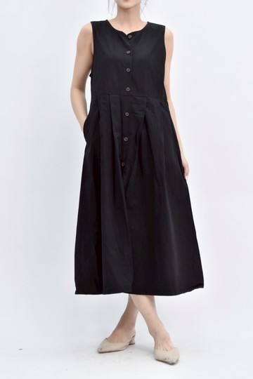 (S) queenshop質感棉質無袖純棉黑色洋裝