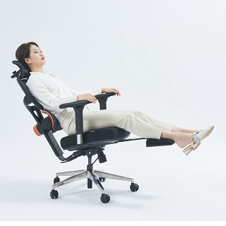 高背電腦椅 NEWTRAL PRO | NT002| 腰部自動追蹤人體工學椅 久坐無負擔(追腰椅 人體工學椅 辦公椅)