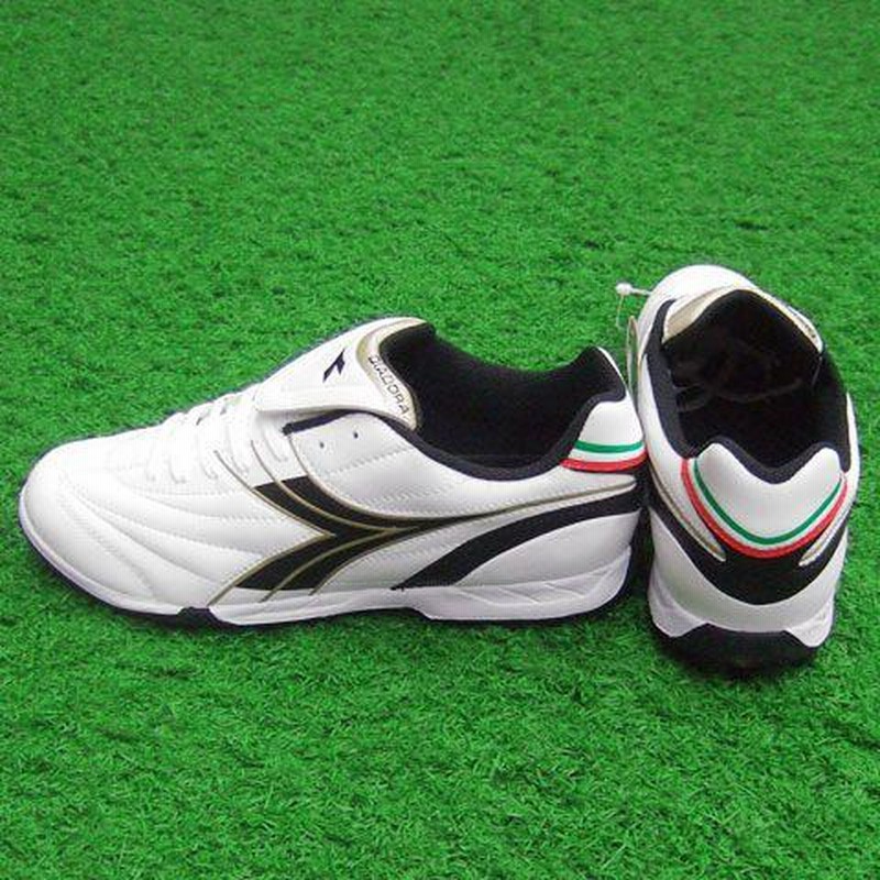 Amazon | [ディアドラ] サッカートレーニングシューズM.WINNER