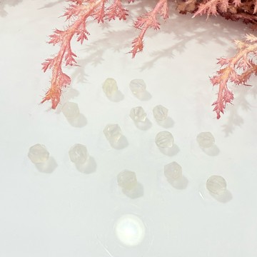 💕 𝓒. 𝓣 晶寶💕白瑪瑙 白玉髓 切面 5mm左右 水晶 隨形 散珠 diy 設計 有孔洞