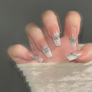 ➕最新設計款穿戴甲💅純手工穿戴甲漸變乳白碎鑽法式溫柔顯白穿戴甲片高級感夏季可拆卸短梯穿戴甲 BGDQ