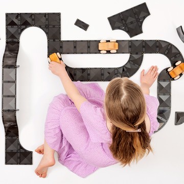 澳洲 Connetix - 交通系列磁力積木-創意道路組(48pc) (產品只含黑色車道，不含圖片汽車、樹木配件)