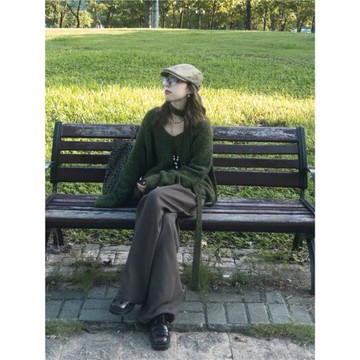 韓系慵懶風V領毛衣女秋季新款氣質復古高級感顯瘦長袖針織衫上衣