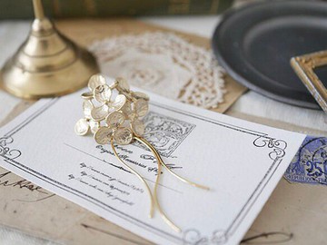 花束耳夾（一隻耳朵）