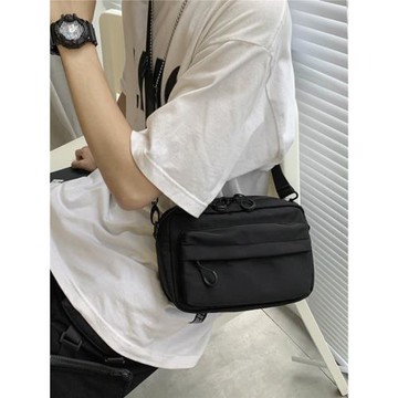 斜挎包男士包包2023經典ins時尚潮流工裝包橫版手機包挎包單肩包
