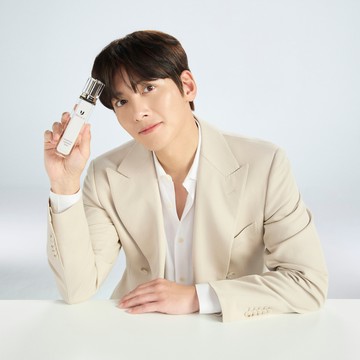 肽光透亮化妝水