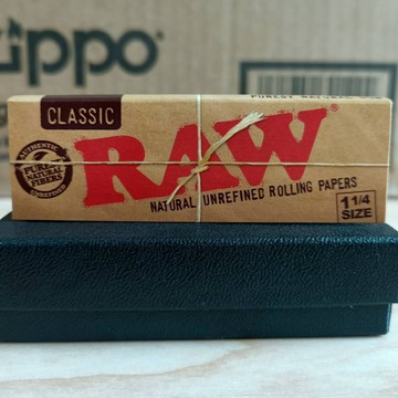 【正品附發票 / 現貨】西班牙  RAW手捲菸紙  超薄無漂白慢燃紙 (1¼)一本50張 (CLASSIC-78MM)
