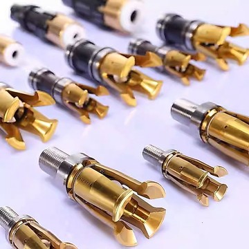 🔥台灣熱銷🔥臺灣數控主軸拉爪四瓣爪正品BT30bt40拉爪原裝加工中心鑽攻機拉爪