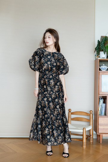 泡泡袖印花收腰顯瘦露背法式碎花長裙輕奢花朵連衣裙