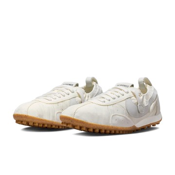 Jacquemus x W Nike Moon Shoe SP 奶油白 芭蕾風 復古 跑鞋 休閒鞋 女鞋 HV8547-