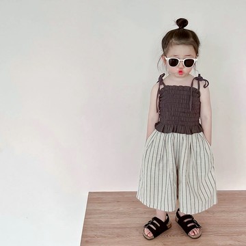 【Arbea】女童組打皺吊帶小清新上衣加條紋寬褲夏裝新款童裝【C939】