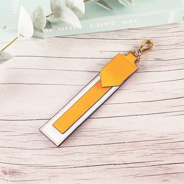 【MANAAKI】OG 磁吸掛飾筆套 皮革