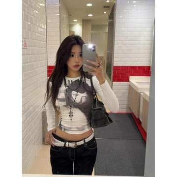 【Nico】【260克人棉莫代爾】人像印花長袖t恤女秋季修身圓領正肩上衣