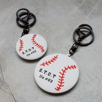 訂做你的名字 ⚾客製化棒球吊飾⚾ 4.4CM/5.8CM 滿百不含運才出貨!中英文語言字數皆不限!單面單面單面