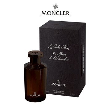 領券最高折$300【MONCLER 盟可睞】Les Sommets頂峰 · 居家系列-高原雪松居家香氛150ml(附紙袋)