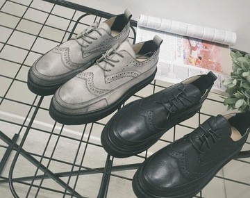 FINDSENSE Z1 日系 時尚 街頭 潮 男 復古 雕花 英倫厚底 低幫 休閒皮鞋 板鞋