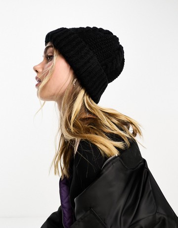 The North Face Oh Mega chunky beanie in black