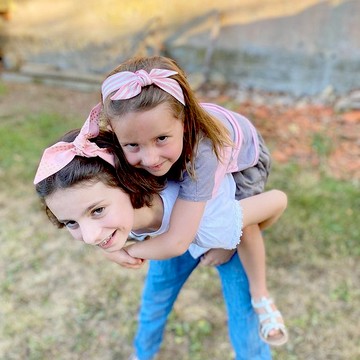 英國Ribbies 兒童蝴蝶結髮帶-粉紅白條紋