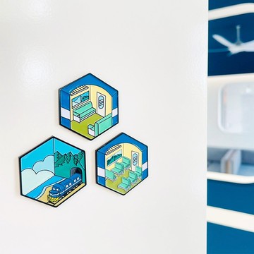 雄獅旅遊 台鐵藍皮解憂號 金屬烤漆磁鐵 冰箱貼 立體浮雕造型 鐵道旅行紀念品 TR鐵道故事館