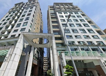 礁溪｢山那邊｣有平面車位免整理溫泉美套房｜宜蘭縣礁溪鄉信義路