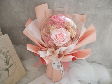 波波球小款永生玫瑰花束【春櫻漫飛】生日/七夕情人節/畢業/周年