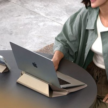 【MOFT】隱形立架筆電包 16吋