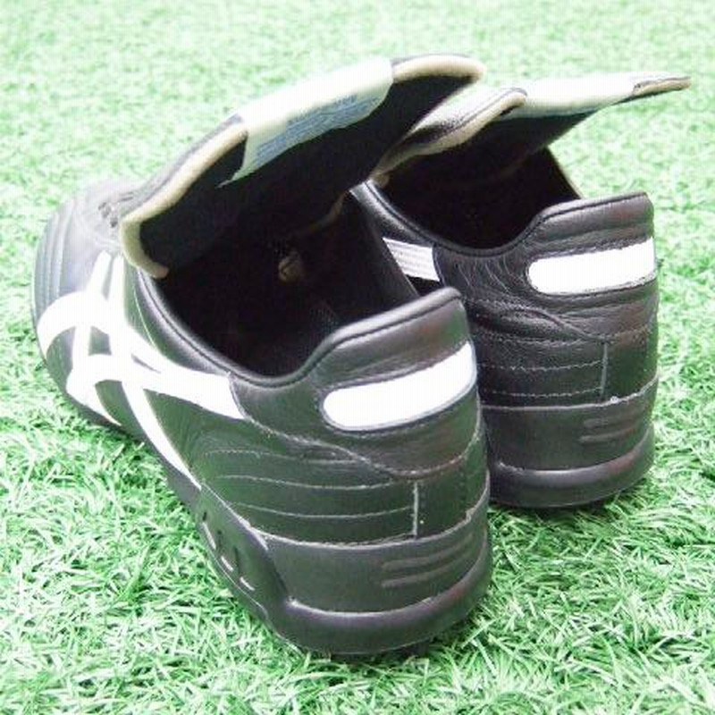 トレッカー2002 ブラック×ホワイト 【asics|アシックス】サッカー