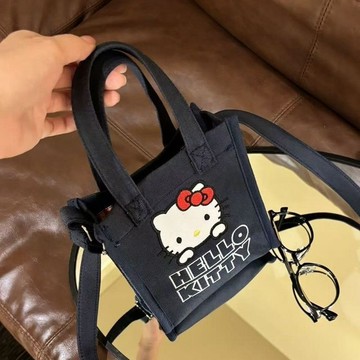 kitty手提包 手機包🎀 牛仔凱蒂貓斜跨手機包便攜百搭手拎可愛刺繡外出通勤包包 可愛包包 凱蒂貓包包 側背包 斜跨包