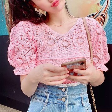 BBHONEY 甜美蕾絲鉤花縷空公主袖 針織衫