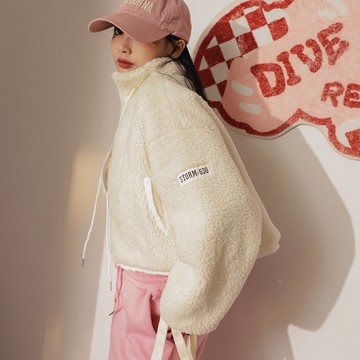 貼標羊羔毛短版外套-白【KT28847】-2色