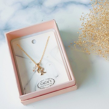 時尚百搭金款秀氣英文字母硞石水晶項鍊 創意項鍊 生日禮物