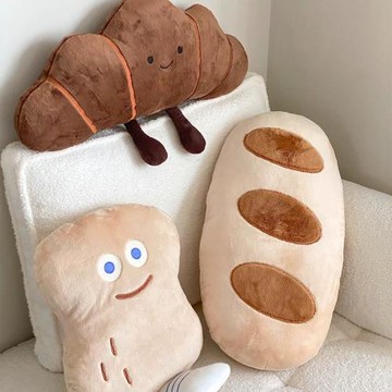 日本進口巧克力餅干抱枕可愛面包毛絨公仔法棍玩偶靠枕創意床頭靠