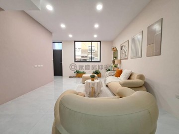 小港國際機場平和商圈1+夾面寬公寓一樓｜高雄市小港區港壽街