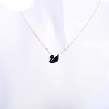 SWAROVSKI 施華洛世奇 Swan 鏈墜 鍍玫瑰金色 5204133