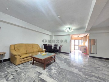 美麗島雙捷運採光美三房｜高雄市新興區南台路