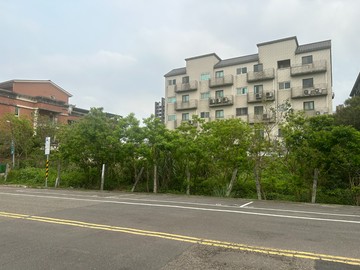 過嶺~雙面路~臨路角地｜桃園市中壢區雙嶺段