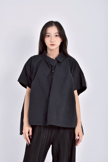 (L) 棉質翻領素面黑色短袖上衣