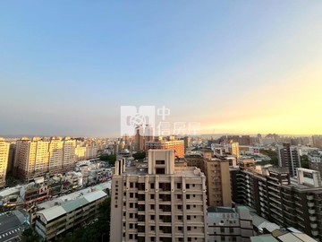 (未來之翼A棟)中山醫捷運站~無敵景觀三房幸福滿屋｜台中市南區東興路一段