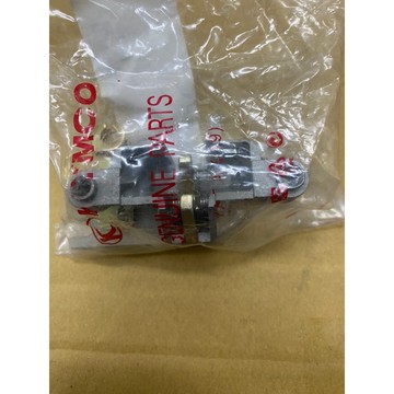J R100/ G P125/ G 4（坐墊鎖座（正廠零件）$249